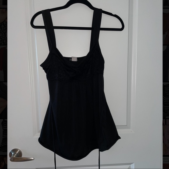 *SOLD* Thick Strap Lace Tank Top - Picture 4 of 5